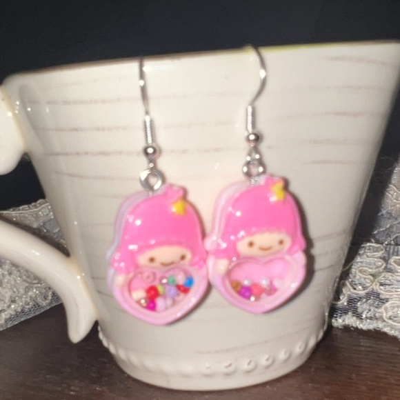 $3 ADORABLE EARRINGS. STAINLESS STEEL HOOKS. NEW $3 IF BUNDLED - Picture 3 of 16